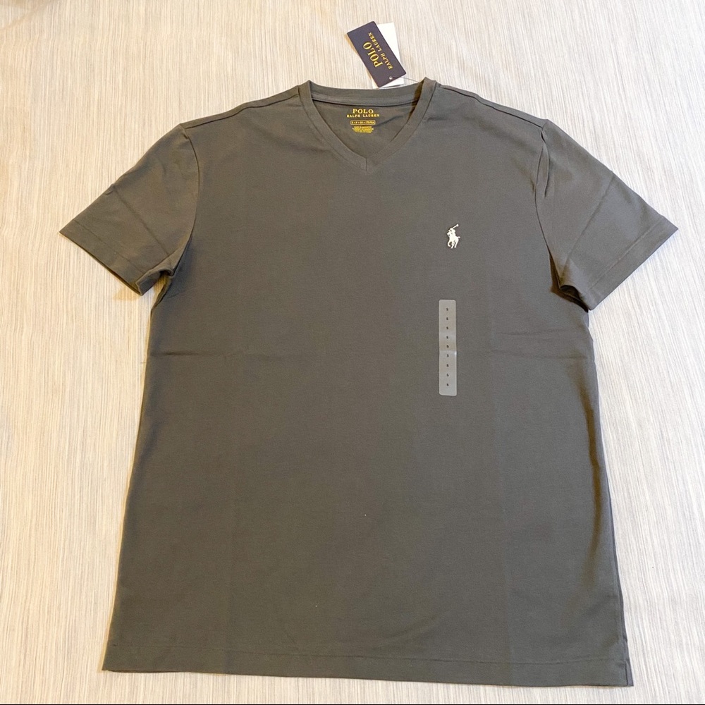Polo Ralph Lauren Classic Fit V-Neck T-Shirt - Picture 2 of 8
